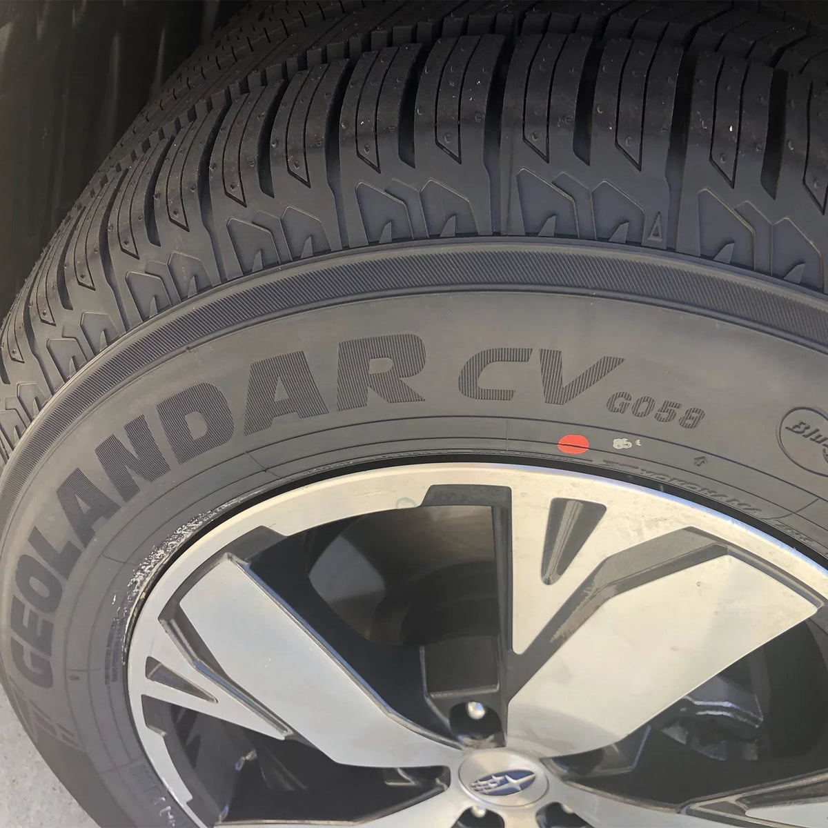 G058 All 225/60R17 Season Tire BW CV 99H Geolandar Yokohama